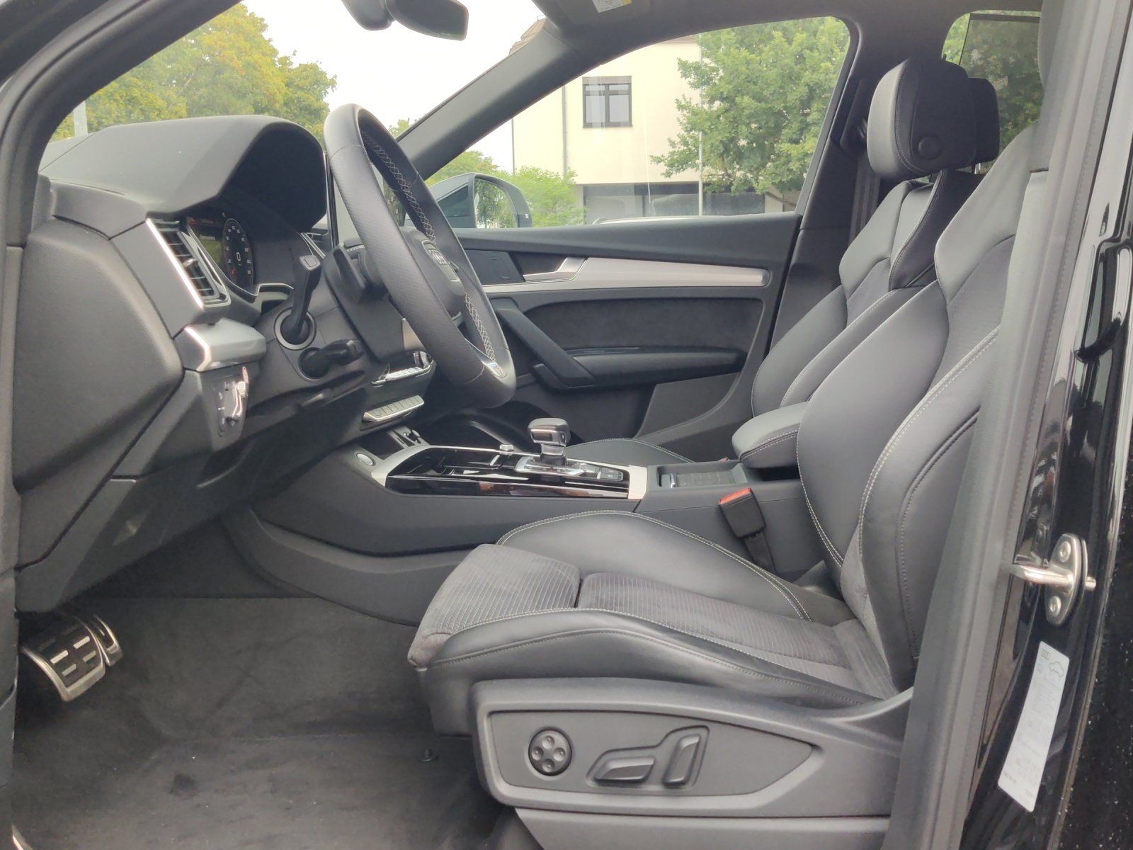 Fahrzeugabbildung Audi Q5 Sportback 40 2.0 TDI quattro S-Line AHK,HUD