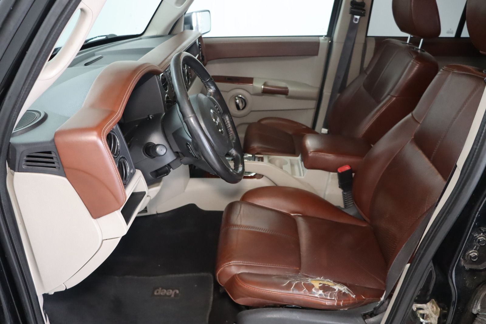 Fahrzeugabbildung Jeep Commander 3.0 CRD Autom.* Standhzg.
