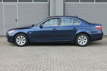 BMW 523 - 8