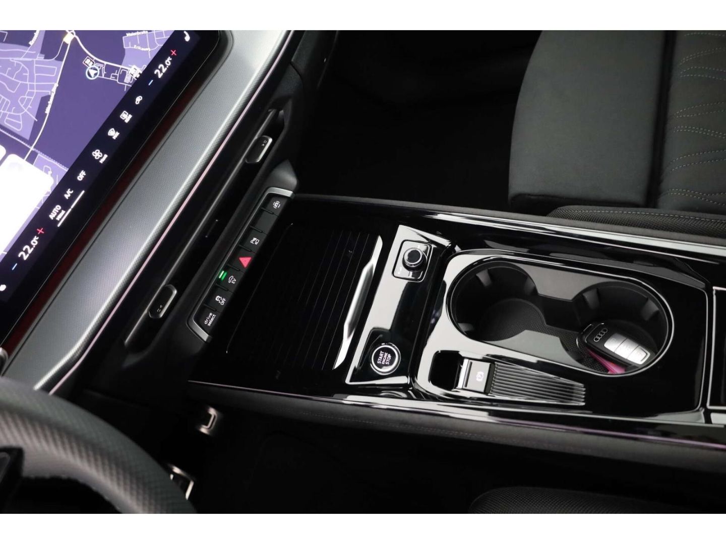 Audi Q3 Sportback e-hybrid S Tronic LP: 74.723,- /AHK foto 17