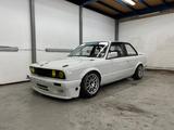 BMW 325i E30 Challenge Rennauto Trackday - BMW 325 aus 1988: 325i
