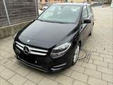 Mercedes-Benz B 200 -