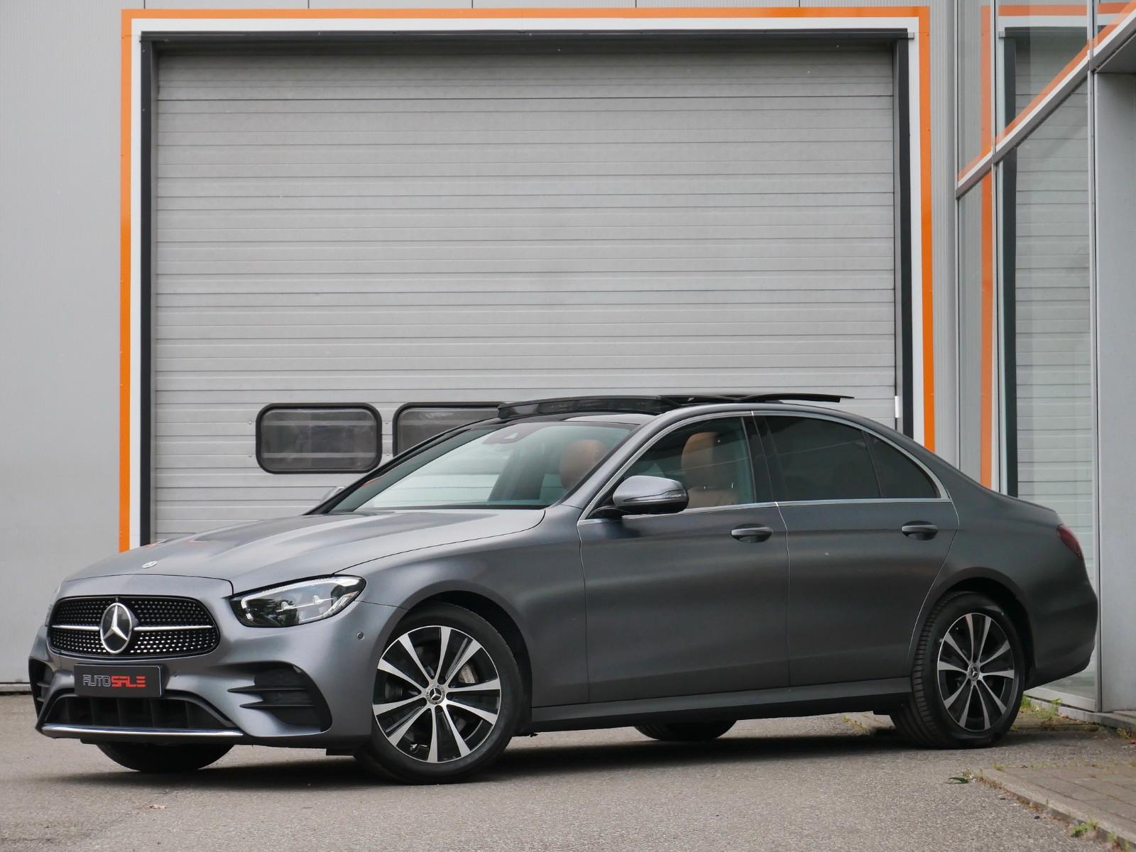 Mercedes-Benz E300e AMG SOH 100% New battery Pano/Matt/AHK
