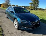 Skoda Superb 2.0 TDI DSGKamera, AHK, Apple, Xenon, DAB - Skoda Superb aus 2016 mit Diesel-Antrieb: Kombi, 2.0