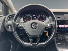 Fahrzeugabbildung Volkswagen Golf VII Comfortl. - Navi*Sitzhzg*ACC*PDC*2xKlim