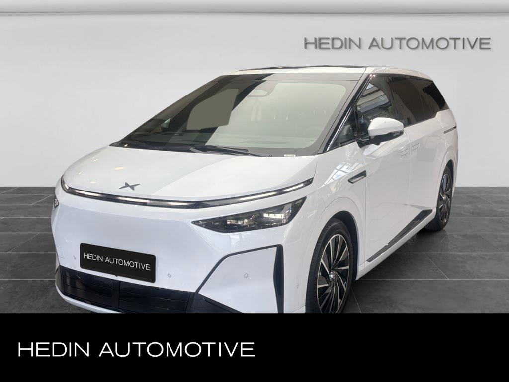 XPENG X9 FWD LONG RANGE AMBIENTE|SHZ|360°|DISTR|HUD|LM