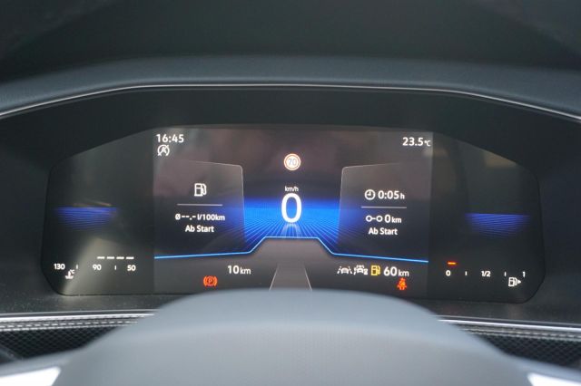 T-Cross 1.0 TSI Style MATRIX 17 ALU RFK SITZHZG.