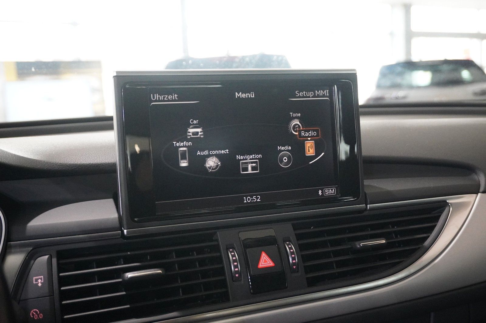 Fahrzeugabbildung Audi A6 Avant 2.0 TFSI QUATTRO NAVI/LED/KAMERA/SH/TÜV