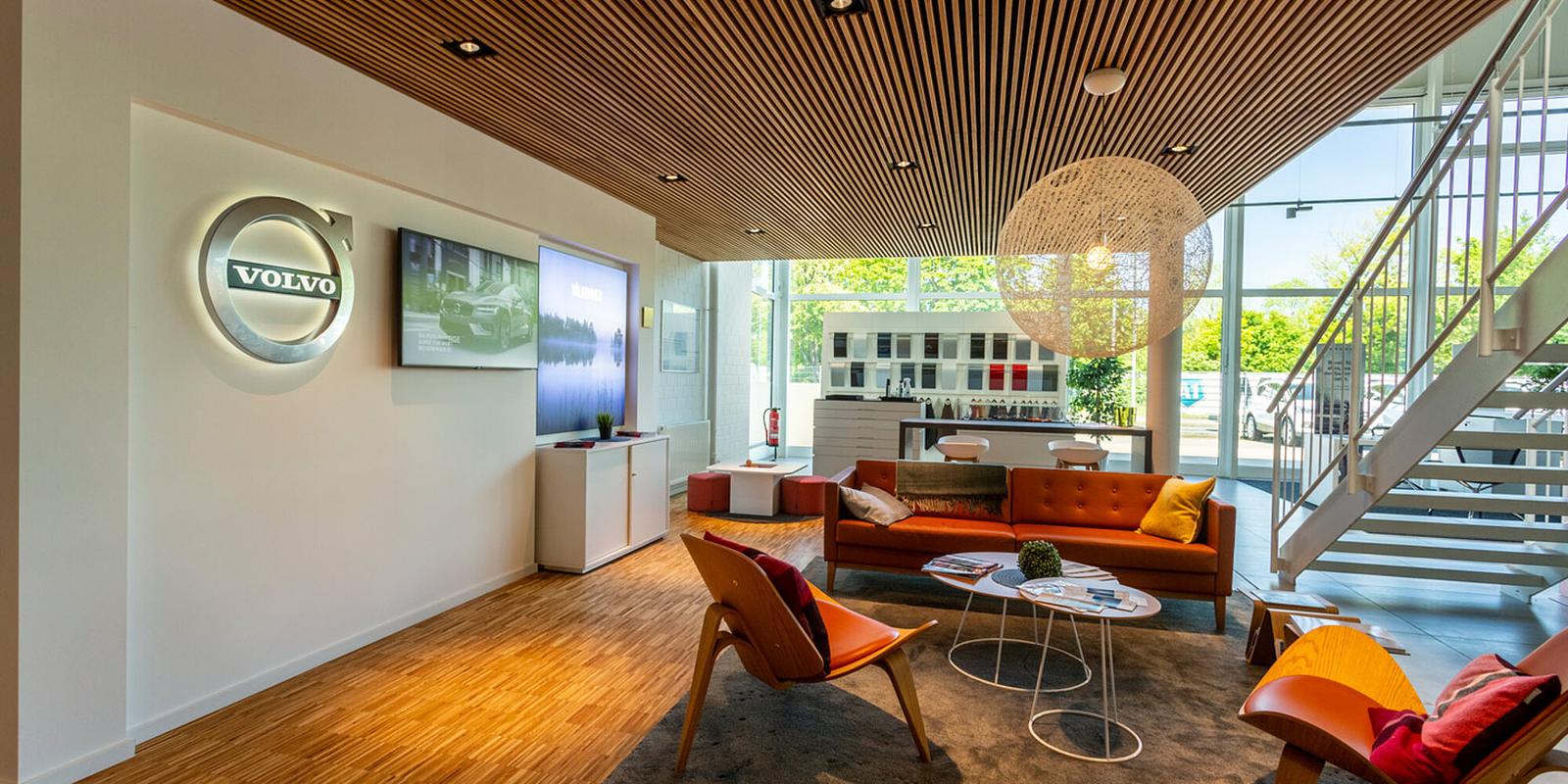 showroom-image-top
