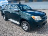 Toyota Hilux - gebrauchte Toyota Hilux aus dem Jahr 2005