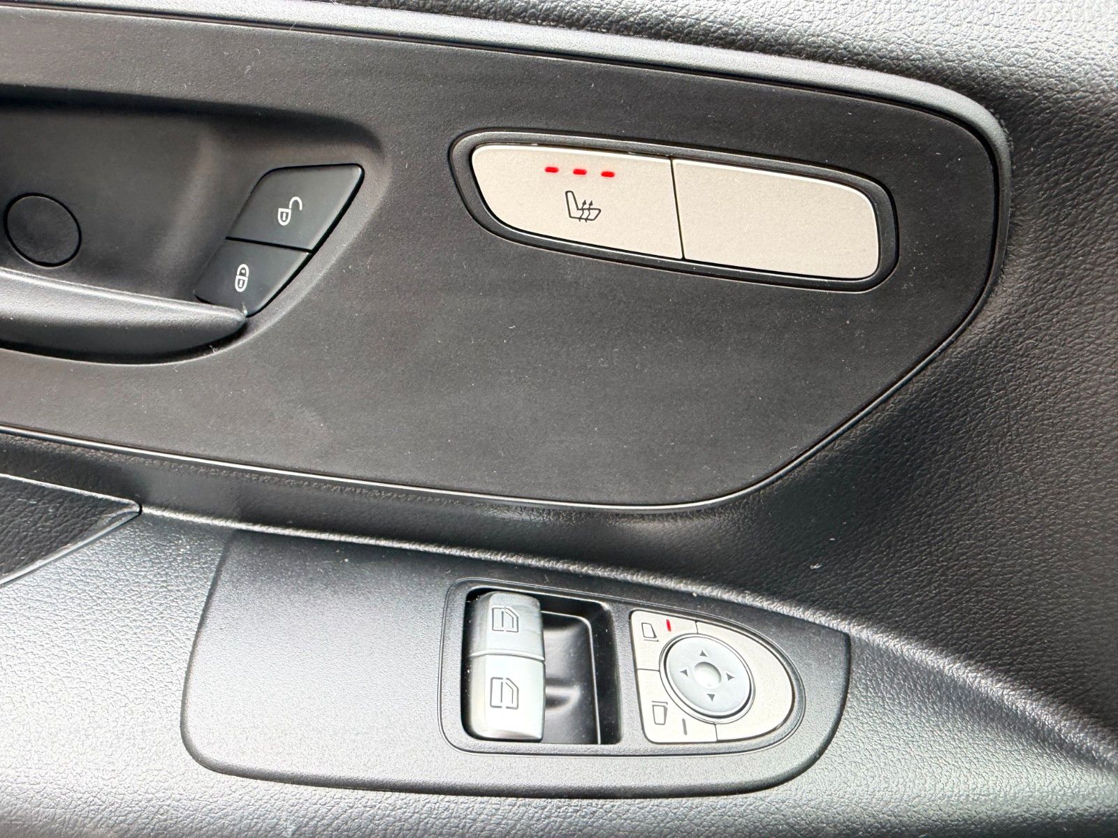 Fahrzeugabbildung Mercedes-Benz Vito 116 CDI Extral Klima Kamera SHZ