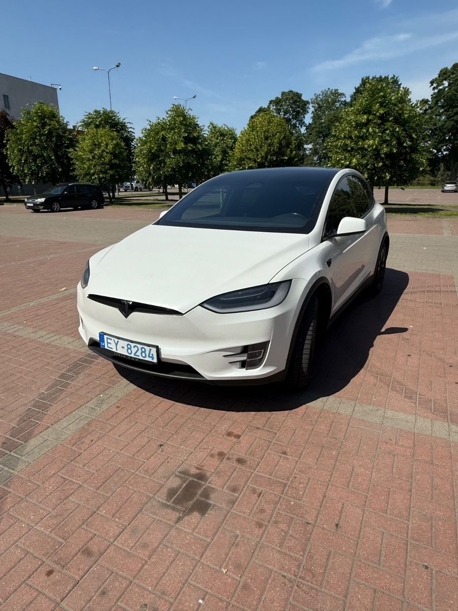 TESLA Model X Maximale Reichweite -