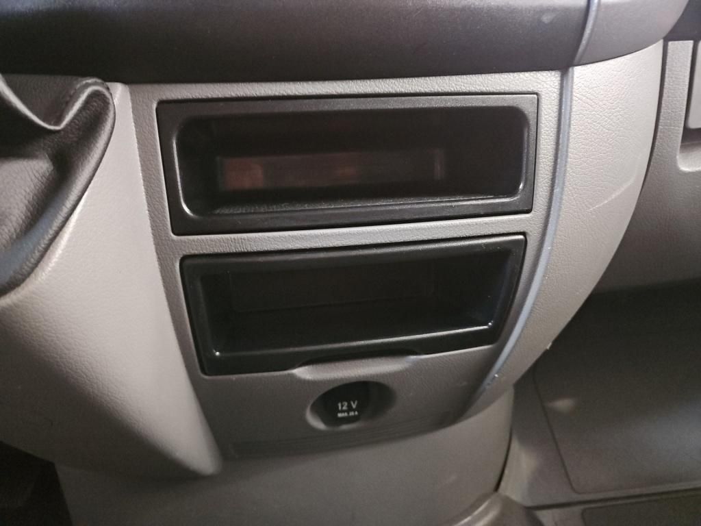 Fahrzeugabbildung Mercedes-Benz Sprinter 316 DOKA Pritsche 4x4 6 Sitze Klima