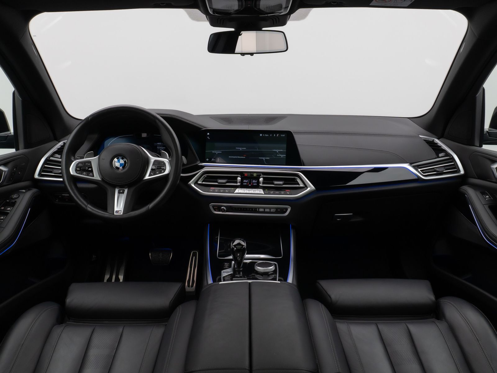 Fahrzeugabbildung BMW X5 xD30d M Sport Panorama 360°Laser HUD DAB HiFi