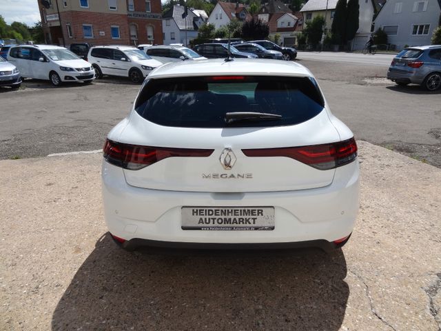 Fahrzeugabbildung Renault Megane IV Lim. 5-trg. Zen/1.Hd/Navi/SitzH/PDC/