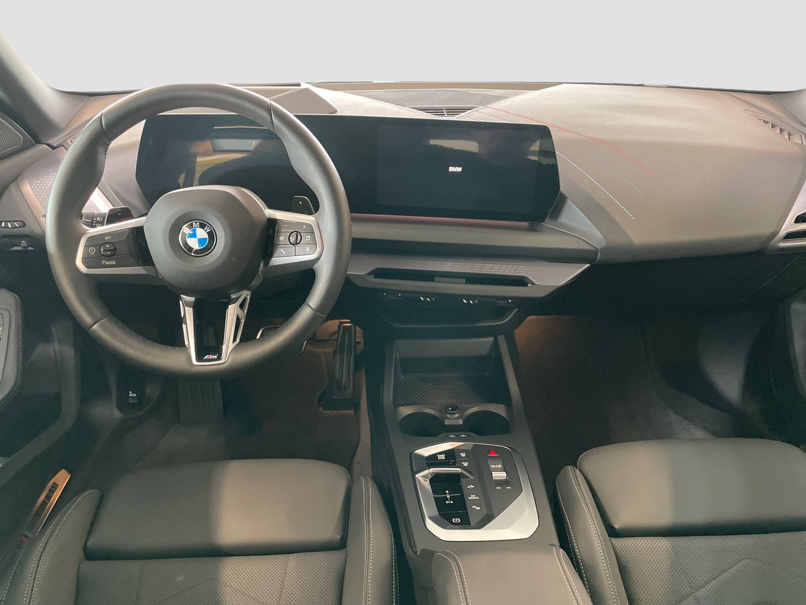 BMW 223 Gran Coupé - Bild 12