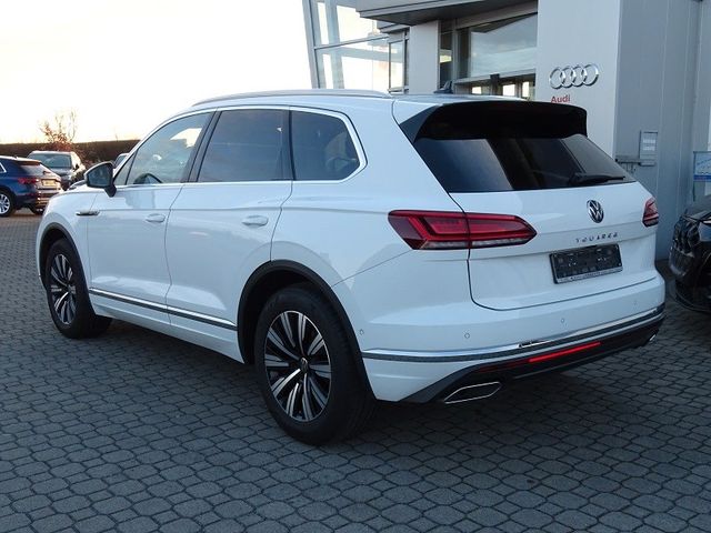 Touareg 3.0 TDI V6 Atmosphere 4Motion / DYNAUDIO