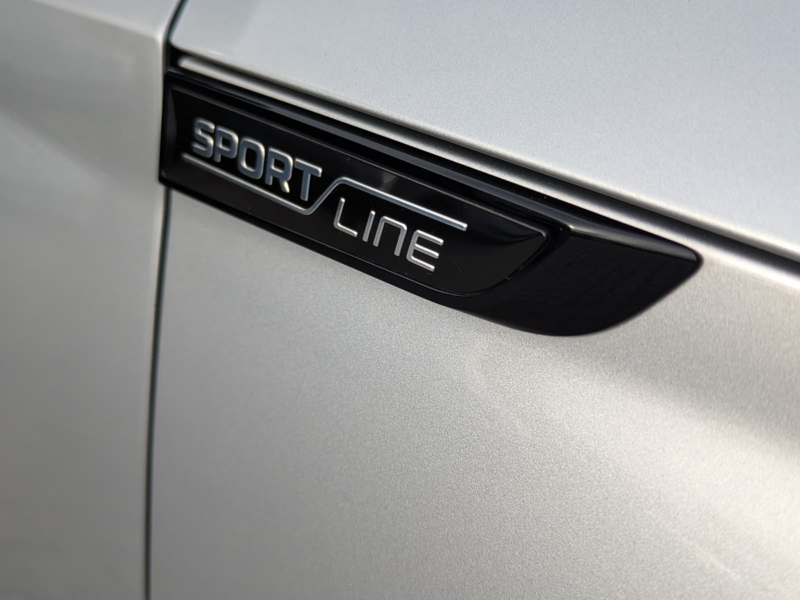 Fahrzeugabbildung SKODA Octavia 1.5 DSG Sportline PANO*MATRIX*AHK*5J.GAR