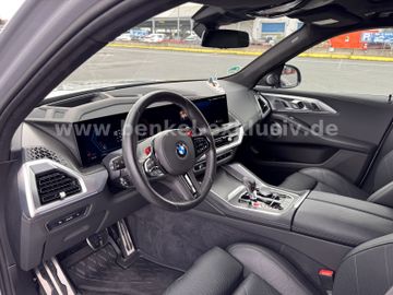 BMW XM - 9