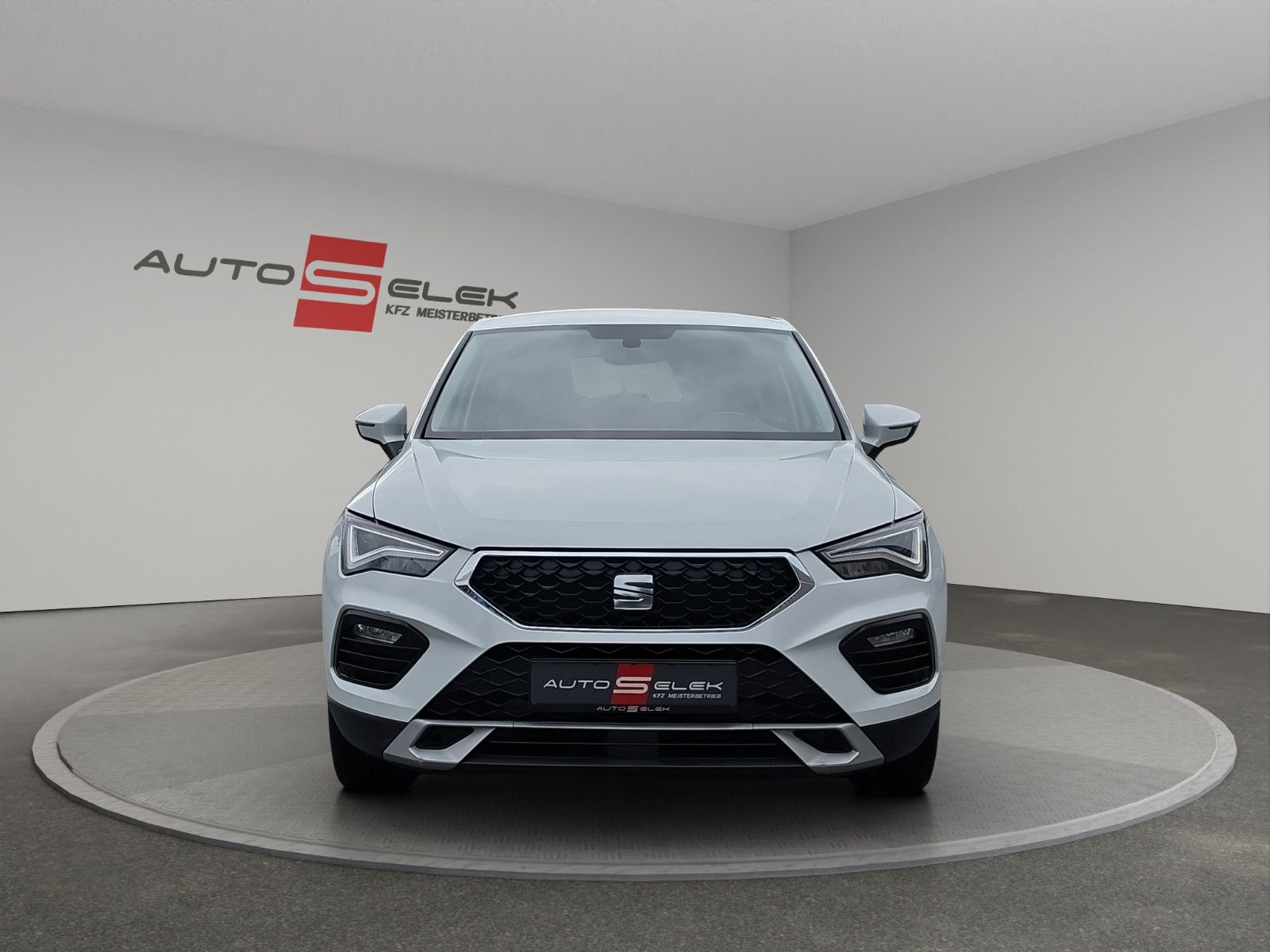 Fahrzeugabbildung SEAT Ateca Style Apple CarPlay LED