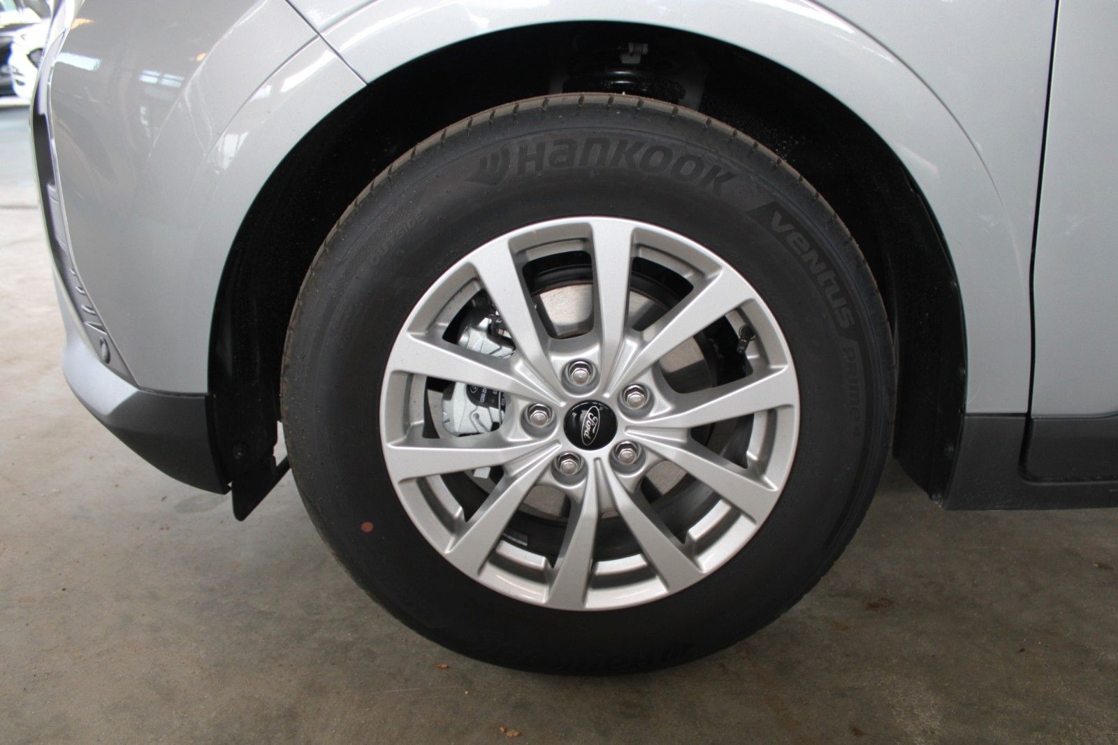 Fahrzeugabbildung Ford Tourneo Courier Titanium Kamera WinterPaket2 uvm