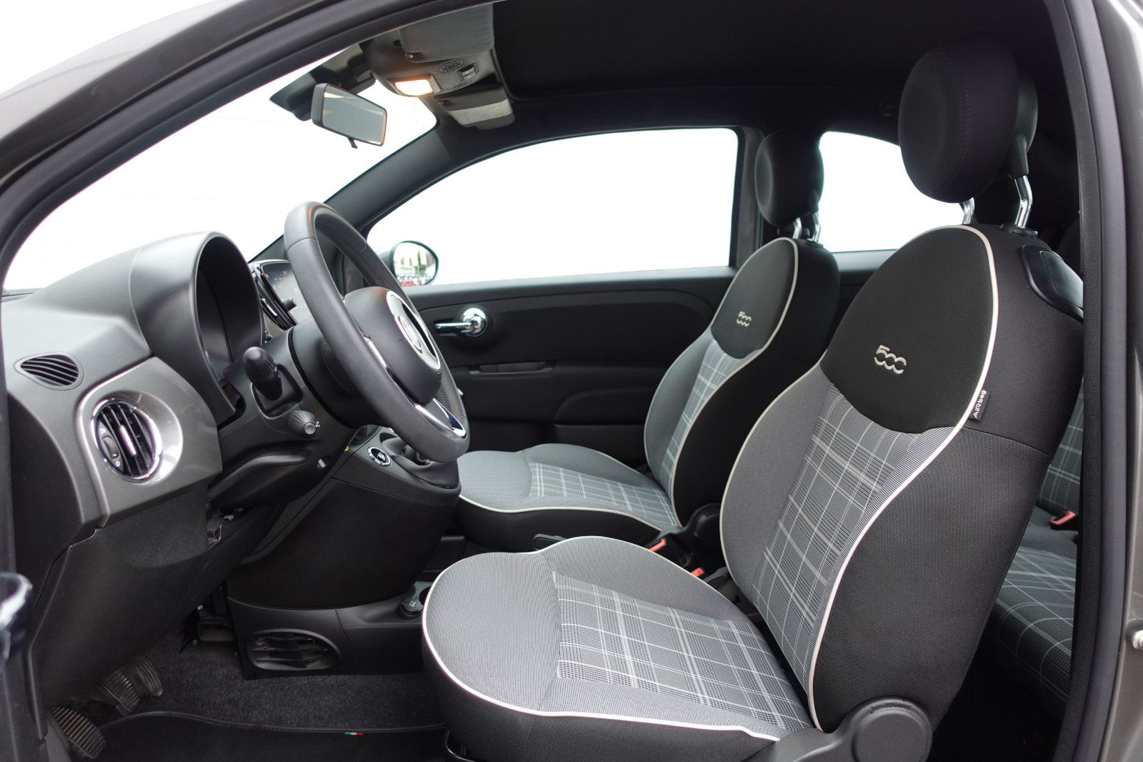 Fahrzeugabbildung Fiat 500C Cabrio Lounge 1.0Mild Hybrid,Einparkhilfe