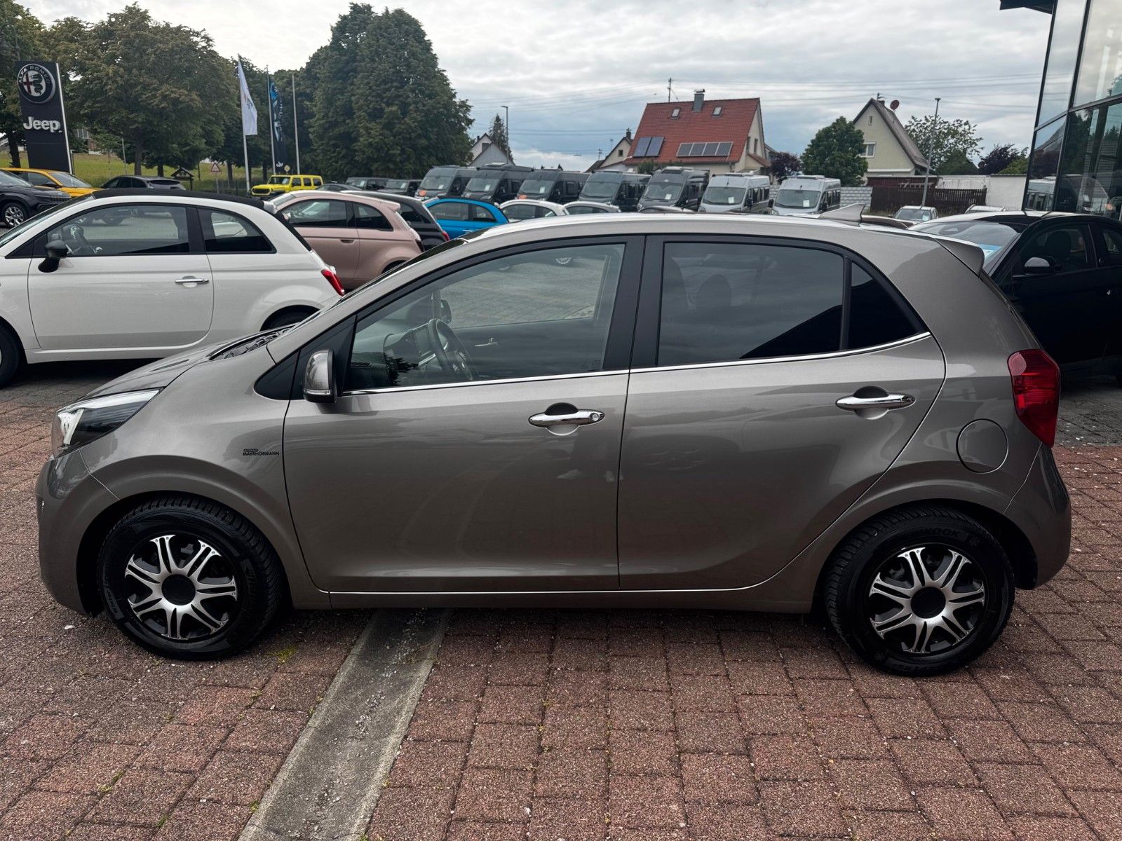 Fahrzeugabbildung Kia Picanto 1.2 SPIRIT Automatik NAVI KAMERA KLIMAUT