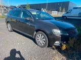 Volkswagen Passat  2.0 TDI - Volkswagen Passat aus 2011: Kombi