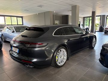 Porsche Panamera - 5