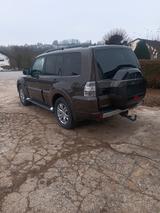 Mitsubishi Pajero 3,2 DI-D 4WD Edition 100 Automatik Ed...  - gebrauchte Mitsubishi Pajero aus dem Jahr 2017