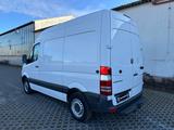 Mercedes-Benz Sprinter II Kasten 210 CDI*143TKM*TÜV NEU*AHK - Mercedes-Benz Sprinter: 210 Cdi