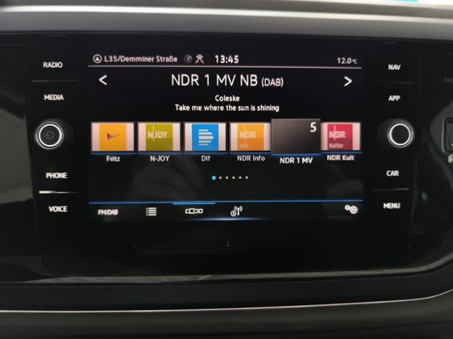 Fahrzeugabbildung Volkswagen Polo 1.0 TSI United NAVI SITZH KAM APP ALLWET