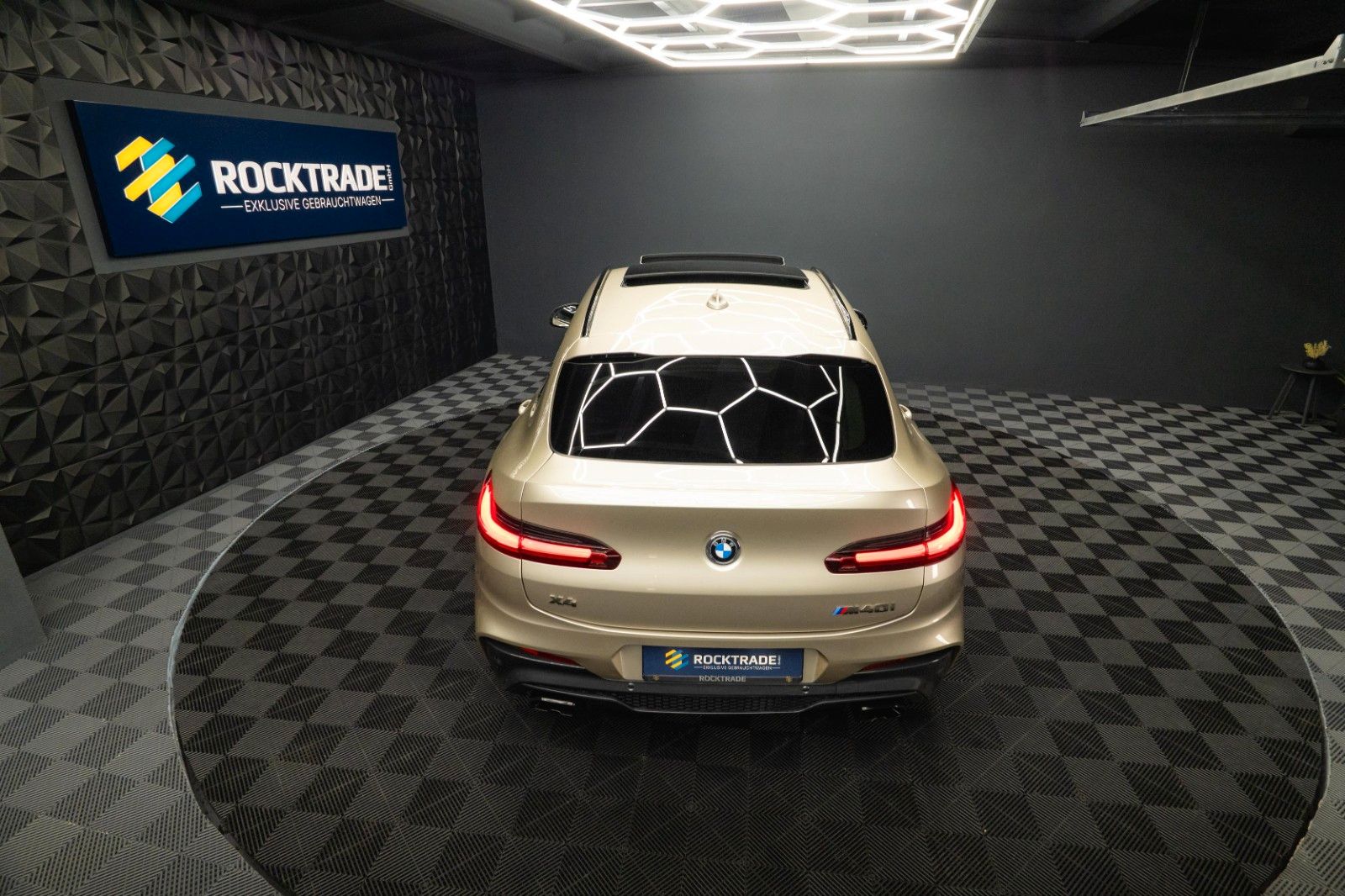 Fahrzeugabbildung BMW X4 M40i M Performance Shadow Line | Pano | LED