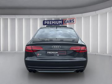 Audi S8 - 4