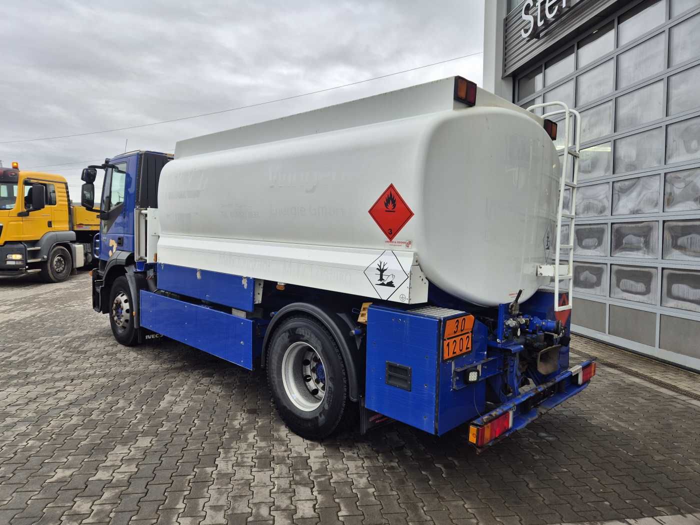Fahrzeugabbildung Iveco Stralis AD190S42/P 14.000L Lindner&Fischer