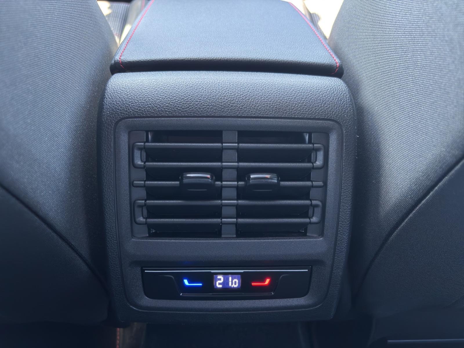 Volkswagen Golf VIII GTI 2.0 TSI Navi ACC IQ.LIGHT Pano Sit, миниатюра 20
