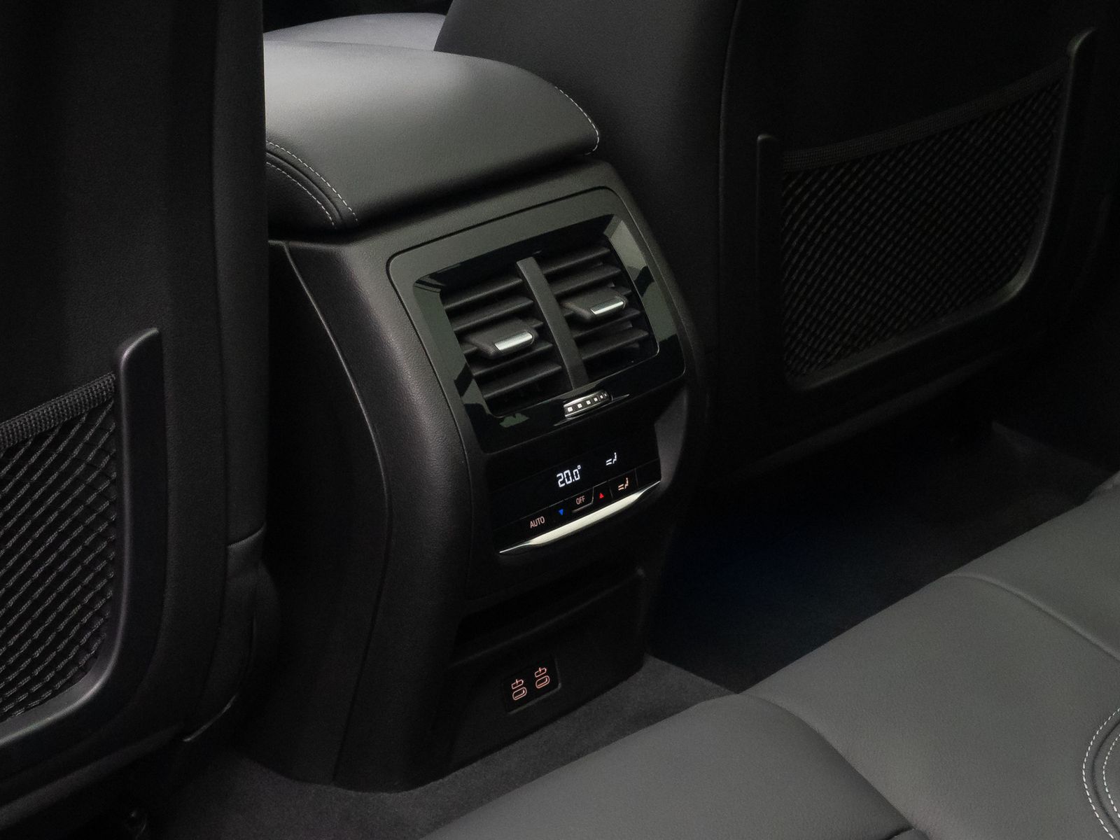 Fahrzeugabbildung BMW iX3 IMPRESSIVE AKH Alarm 360°HUD DAB Panoram 20"