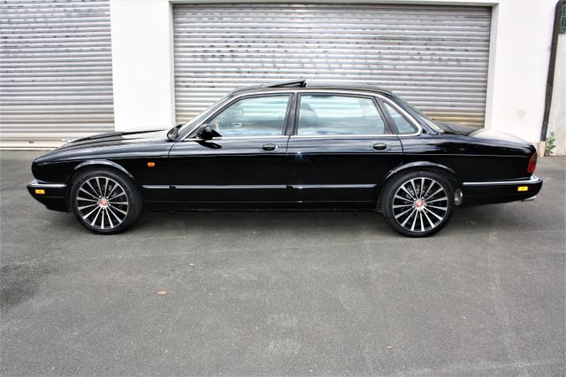 Jaguar XJ6 3.2 Sport-6 Zyl./Leder/Sportsitze/18"/3.Hand