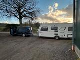 HYMER / ERIBA / HYMERCAR Nova 540 Mover Autark - HYMER / ERIBA Rundsitzgruppe Wohnwagen