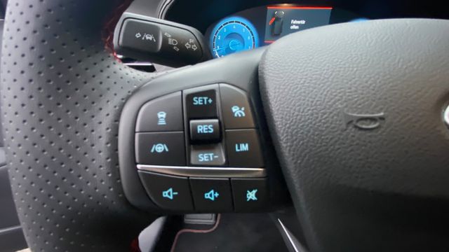 Fahrzeugabbildung Ford Focus Turnier ST-Line X, Styling*PANO*Matrix-LED