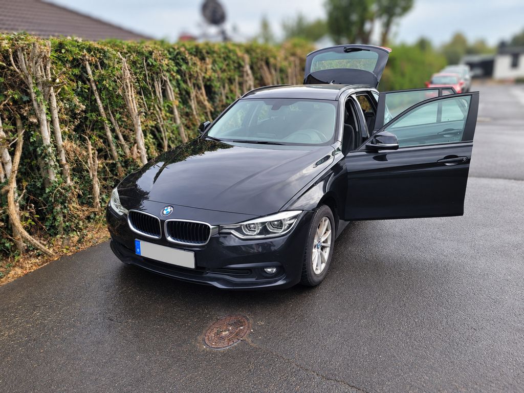 Image of BMW 320