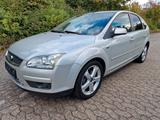 Ford Focus 1.6 16V Lim. Ghia !!TÜV/KUPPLUNG NEU!! - Ford Focus: 16 16v