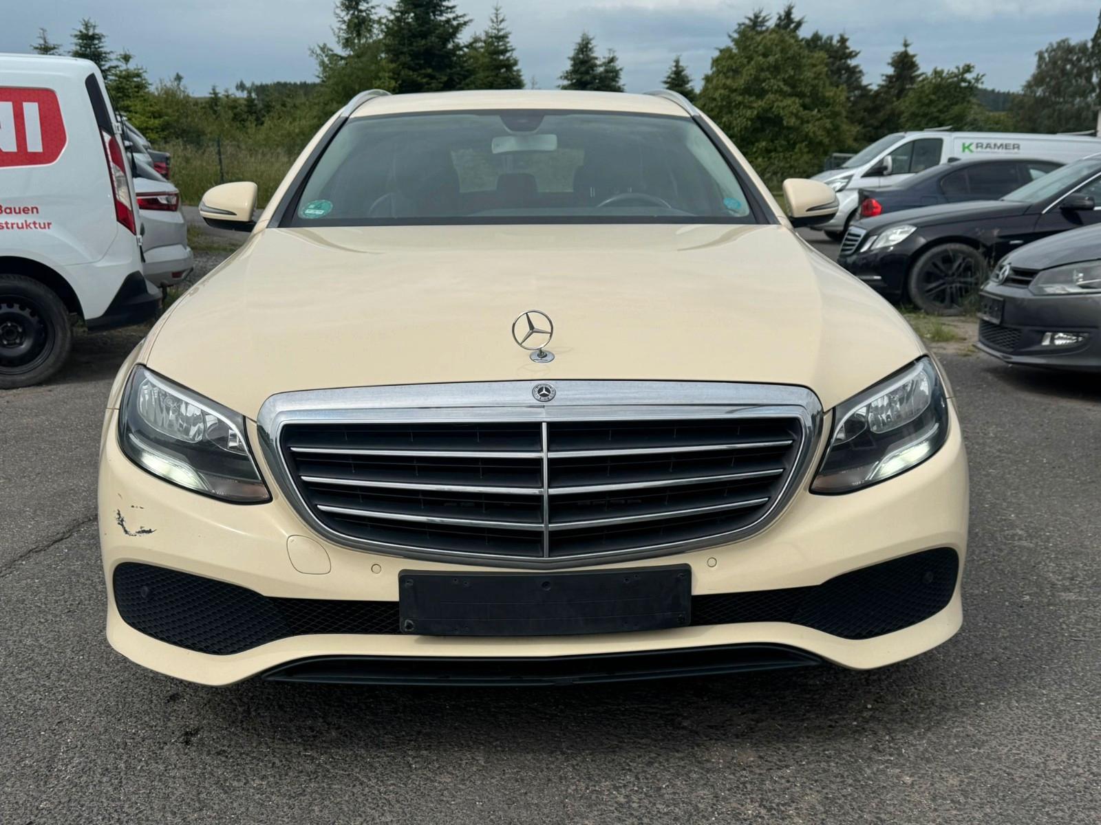 Mercedes-Benz E 200 E T-Modell E 200 d