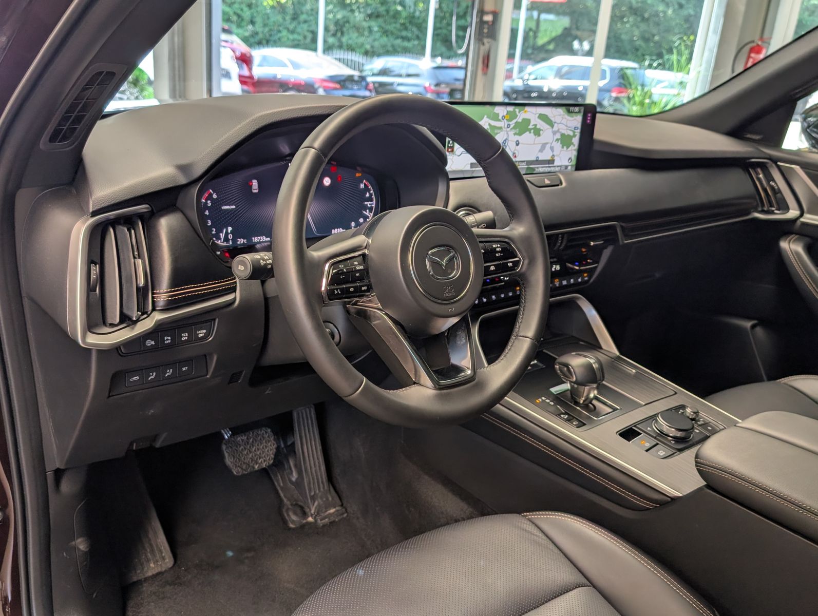 Fahrzeugabbildung Mazda CX-80 3.3L Homura PlusPANO*HUD*BOSE*NAPPA*7SIT