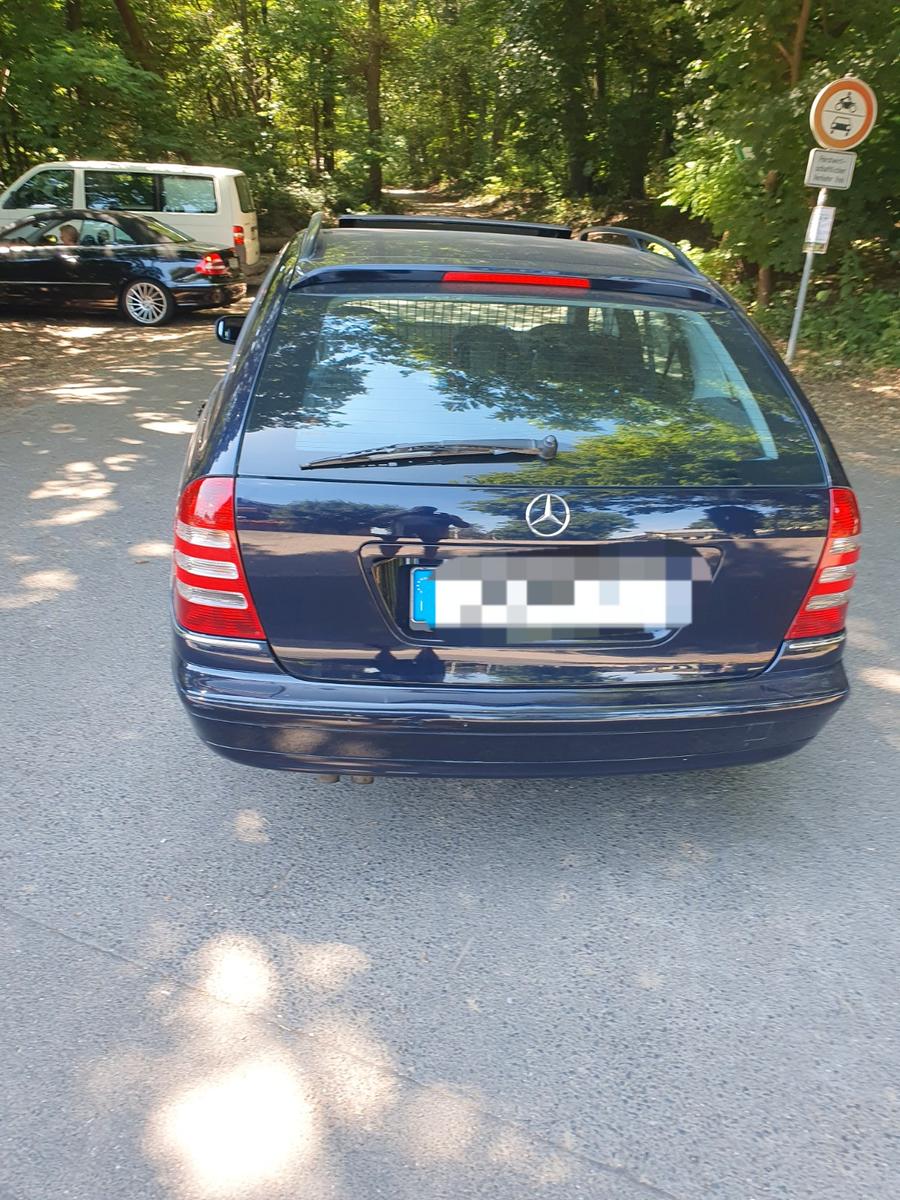 Mercedes-Benz C230 2006 — photo 6