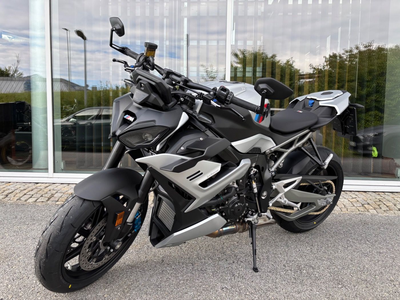 Fahrzeugabbildung BMW M 1000 R