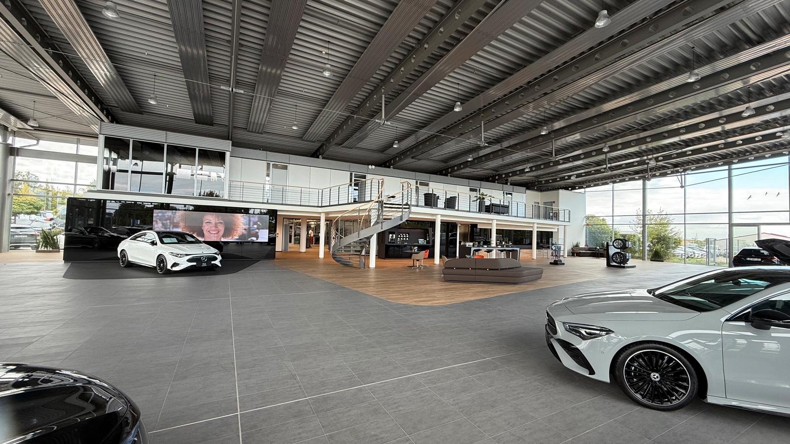 showroom-image-main