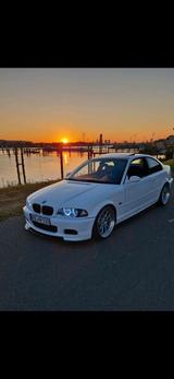 BMW E46 325i Coupe - BMW 325 aus 2001: 325i