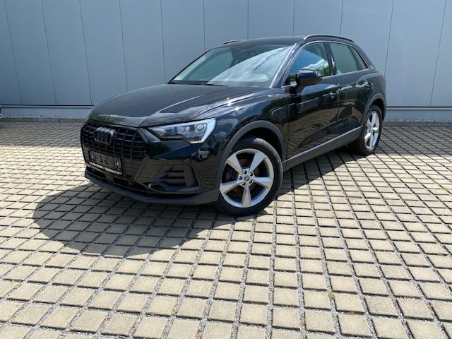 Q3 35 TFSI BLACK-OPTIK/19-ZOLL/LED/NAVI/AVC/GRA/