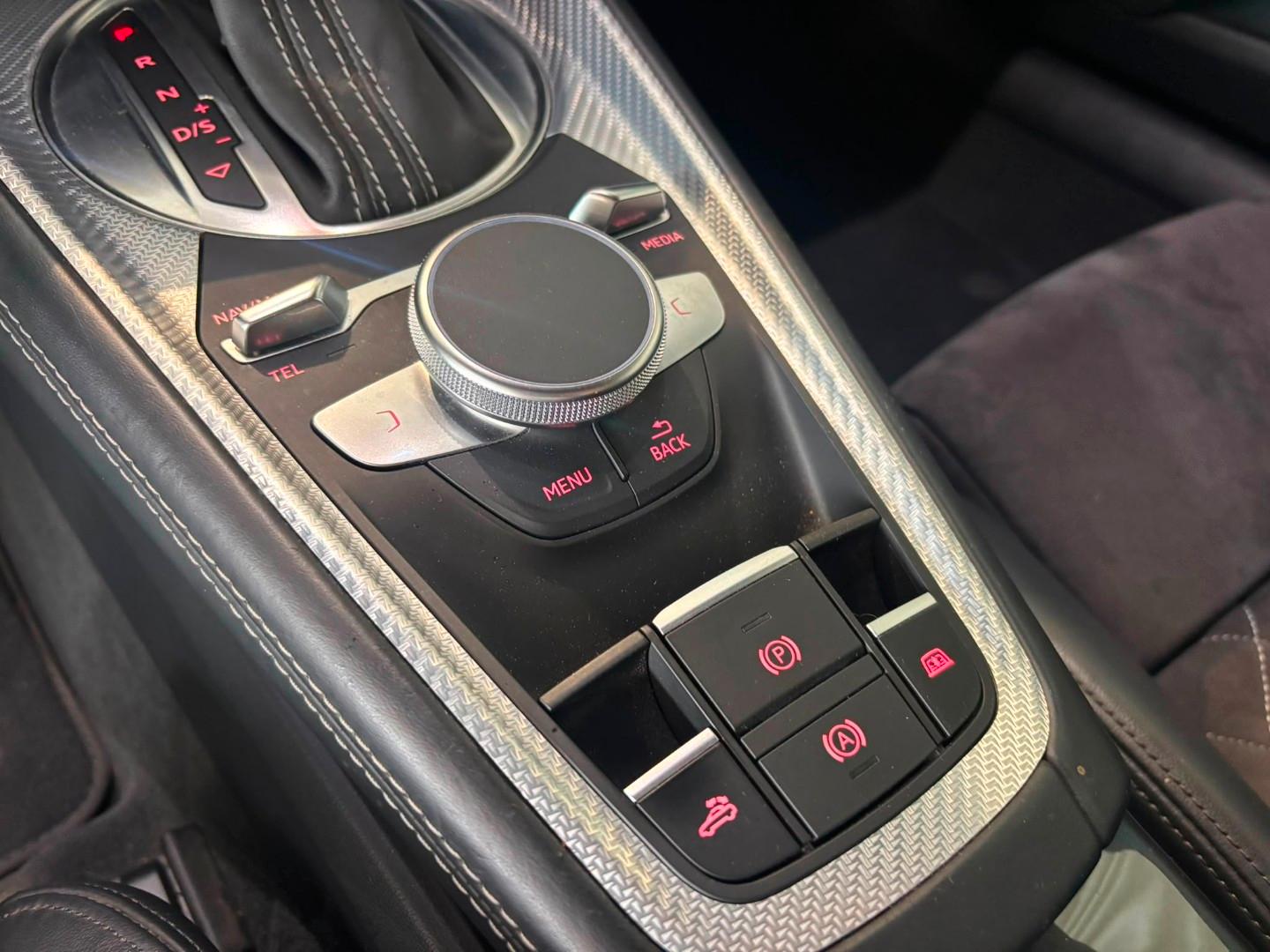 Audi TT RS Roadster 2.5 TFSI quattro